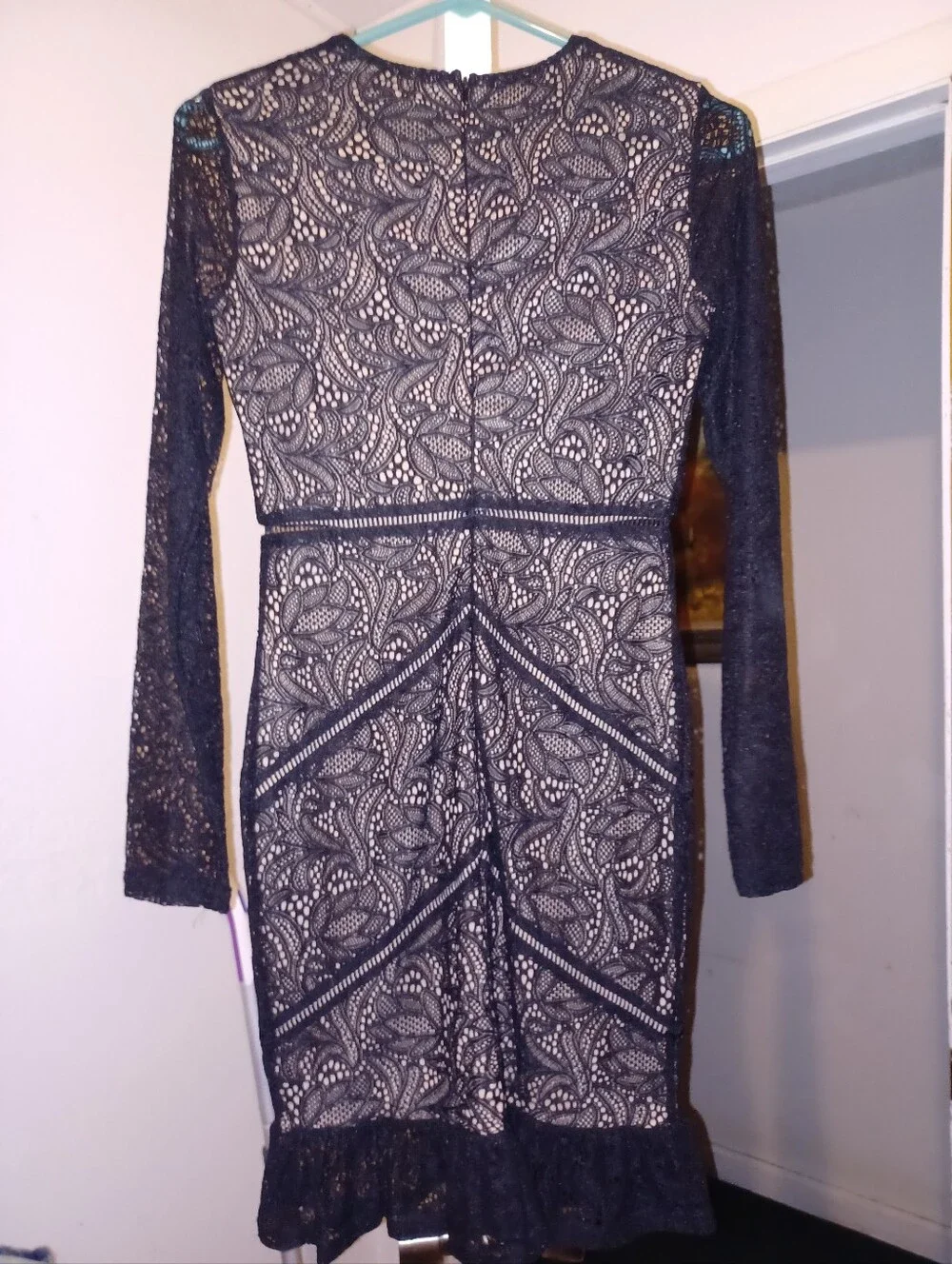 Bardot Black Lace Long-Sleeve Sheath Dress Size XS/4
